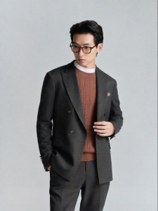 Stylish Double Breasted Light Business Suit