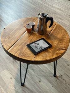 Modern Minimalist round Tea Table Retro Iron Art Solid Wood Coffee Table For Home Small Apartment Tea Table Creative Solid Wood Corner Table