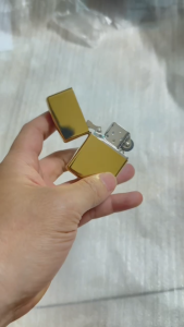 Bật lửa vintage màu GOLD size phổ thông (hàng new 100% không nhiên liệu)