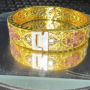 Middle East One Plated 24K Gold Heart Openable Hollow Colorful Bracelet Dubai Women Bride Wedding Jewelry