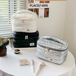 กระเป๋าเครื่องสำอางขนาดใหญ่สุดหรู กันน้ำ แบบเย็บติดกัน สำหรับผู้หญิง พร้อมซิป ใช้จัดระเบียบสำหรับการเดินทาง