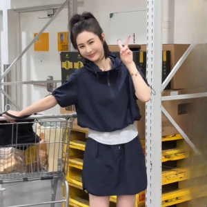 Shalldoer | Bộ váy ngắn mùa hè có dây rút và mũ trùm đầu cho nữ Bộ váy hai mảnh chữ A váy ngắn không tay áo cổ tròn