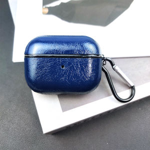 Hard-shell Earphone Case for AirPods Pro 3: Features a Smooth and Shiny Leather Exterior Serves as an Earphone Protective Cover