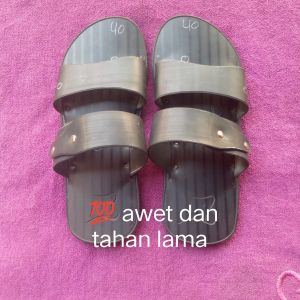 sendal karet ban pria RANDOMsendal awet dan nyaman