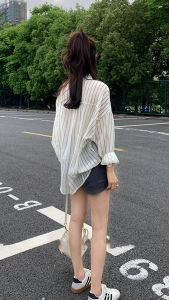 เสื้อเชิ้ตสีชมพู ทรงหลวม สไตล์เกาหลี คอโปโล แขนยาว ลายทาง สำหรับผู้หญิง เสื้อเชิ้ตแขนยาวฤดูร้อน 2023