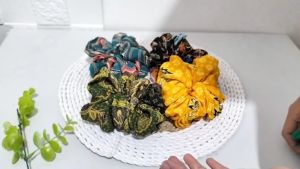 Desain Ikat Rambut Trendi: Scrunchie Jumbo Hijab & Aksesoris Rambut Praktis