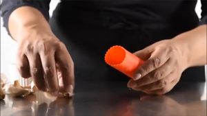 [iRojak] Silicone Garlic Peeler Tool Garlic Skin Remover 大蒜剥皮器 Pengupas Bawang Putih - KW39-P