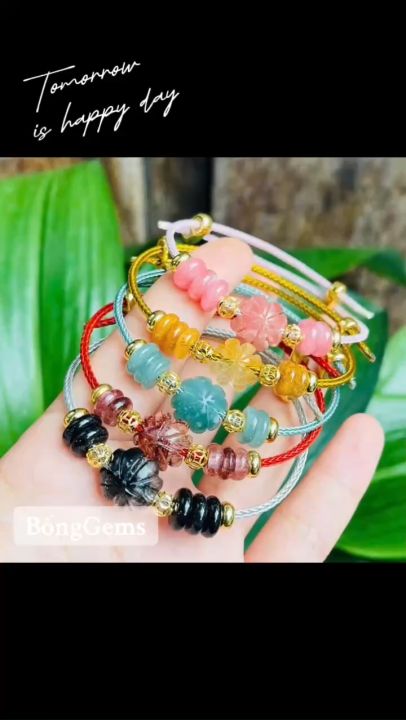 vòng tay nữ cỏ 4 lá thạch anh tóc đen tự nhiên mix đồng điếu thạch anh tóc đen và charm bi cầu kim tiền vàng tây, vòng tay đá phong thuỷ hợp mệnh mộc, mệnh thuỷ, trang sức thiết kế đủ hoá đơn thẻ bảo hành