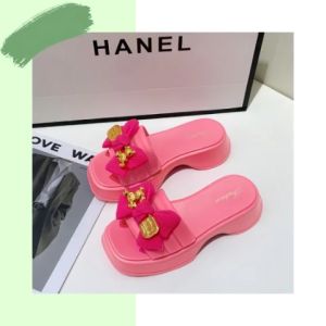 Psion ห้ามพลาด รองเท้าแตะแฟชั่นเสริมส้น สูง 1.5 นิ้ว พื้นนิ่มไม่แข็ง ไม่หนักเท้า ใส่เดินสบายทรงสวยไม่เจ็บเท้า มี 4 สี ลูกค้าสั่งถึง รีบเลยก่อนของหมด