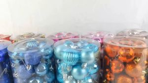24Pcs Creative Christmas Balls Christmas Decoration Balls Christmas Gift Plastic Matte Balls 3cm/4cm