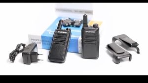 รับประกันคุณภาพของแท้ 100% 400-470MHz Two-Way Radios วิทยุสื่อสารโมบาย  16ช่อง กลางแจ้ง (ซื้อ1แถม1) วอวิทยุสื่อสาร ดำ walkie talkie