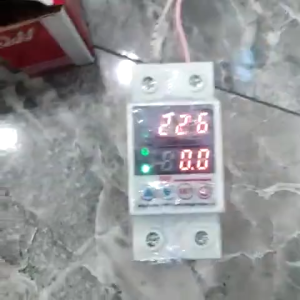 Thiết bị bảo vệ quá áp thấp áp quá dòng mất dây trung tính LW công suất 63A