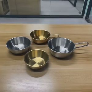 韩式米酒碗：带把手304不锈钢热凉酒碗，金色小黄碗，韩国调料碗料理碗 Korean Rice Wine Bowl: Handle-equipped 304 Stainless Steel Hot and Cold Wine Bowl Golden Yellow Seasoning and Cooking Bowl
