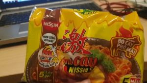1 thùng tương đương 30 gói Mì Xào Nissin Vị Bò cay Phô Mai 70g/gói