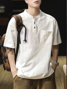 เสื้อยืดคอโปโลทรงหลวมสไตล์อเมริกันย้อนยุคสำหรับผู้ชายพร้อมกระเป๋าแขนสั้นแบบลำลองฤดูร้อน