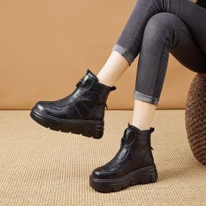 รองเท้าบูทมาร์ตินหนังวัว ฤดูหนาว 2024 สำหรับผู้หญิง ทรงสั้น หนา บุขนแกะ รองเท้าบูทส้นสูงเพิ่มความสูง สไตล์อังกฤษ รองเท้าบูทฤดูหนาว