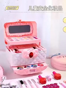 SKISOPGO Princess Makeup Dressing Box Set Eyeshadow Blush Lipstick Make Up Handbag Children Cosmetics Makeup Toys Mekup