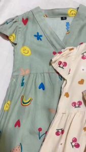 Promo Paket Hemat Dress Anak: Dapatkan 4 Dress Bahan Rayon Bermotif 0-2 Tahun