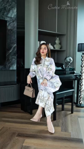 ชุดเซ็ทเสื้อ+กางเกงลินินแท้เกรดพรีเมี่ยม ชุดมาพร้อมลวดลายสวย ลายพิมพ์คมชัด โดดเด่นด้วยกระดุมมุก แขนสามารถพับเบิ้ลได้ กางเกงมีกระเป๋า ชุดนี้สวยเก๋ มีคลาสมากค่ะ