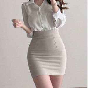 กระโปรงสั้นทรงเอเอวสูงผ้าผสมคอตตอนสีดำสำหรับใส่ไปทำงานในฤดูใบไม้ผลิและฤดูร้อนปี 2024 กระโปรงสั้นทรงเอสำหรับผู้หญิง