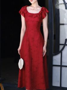 New Chinese Style Summer Slimming Red Dress with Lace Trimmed Neckline And Shoulder Bows Womens Long Sleeveless Gown