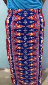 Rok Wanita Tradisional: Rok Tumpal Betawi & Rok Kebaya