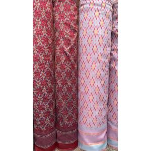 ผ้าไหมมัดหมี่ สามตะกอทอเครื่อง