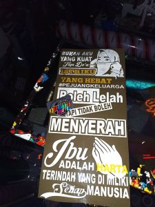 stiker dapat 3 stikermobil stikercutting stiker kata-kata bahan stiker menyala