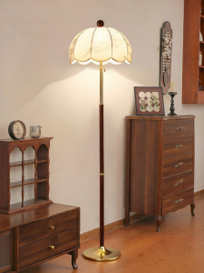 DGY | French Vintage Style Decorative Floor Lamp for Living Room or Bedroom Atmosphere
