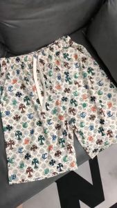 U HOME กางเกงขาสั้นแฟชั่นน่ารัก สามารถสวมใส่ได้ทั้งชายหญิง ลวดลายสมัยใหม่ใส่สบาย QC-DK8023