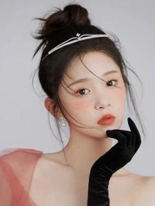 Simple & Sparkling Adult Crown: A Perfect Wedding & Birthday Headpiece