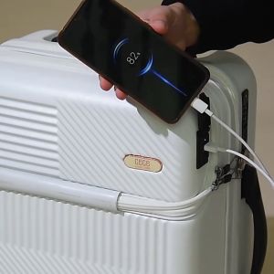 ZT Luggage กระเป๋าเดินทาง 20 นิ้ว ประกอบด้วย USB คุณพลังถูกต้อง ความปลอดภัยสูงสุด สำหรับผู้ชาย ขนาดที่เหมาะสม