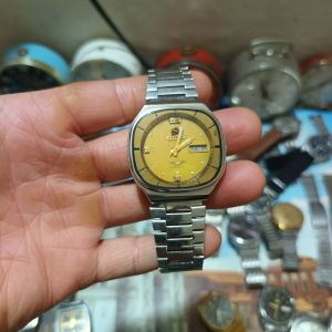 Đồng hồ Citizen automatic cổ 21 Jewels 4 hạt xoàn