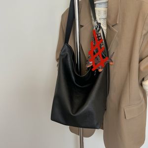 กระเป๋าถือทรงสี่เหลี่ยมกลมหนัง PU ขนาดใหญ่สำหรับผู้หญิง กระเป๋าสะพายข้างแบบสะพายข้างแฟชั่น กระเป๋าถือแบบลำลอง กระเป๋าถือแบบสะพายข้างแบบลำลอง