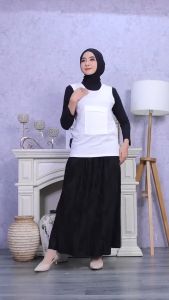 Perlengkapan Umroh Wanita Singlet Kantong depan kantong doraemon Exlusive Wanita