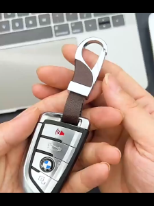 Móc Khóa Ô Tô Nam Cao Cấp Hợp Kim + Da Chống Gỉ Bền Đẹp Lắp Nhanh Nhiều Màu