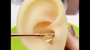 Pembersih Telinga / Alat Korek Kuping Telinga 5in1