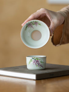 Hand-Painted Purple Trumpet Flower Ceramic Tea Strainer High-End Filter Screen Gongfu Tea Set Accessories Tea Drizzle Filter