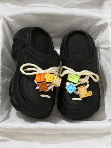 Black Hole Shoes for Women Summer Outwear 2024 New Arrival Increased Non-Slip Beach Sandals Best Selling Internet Celebrity Closed-Toe Slippers