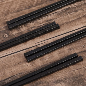 【On Sale】5Pairs Black Bamboo Chopsticks Healthy Chinese Chopsticks Reusable Sushi Supplies