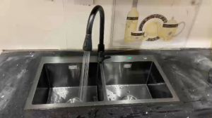 Chậu Rửa Bát 2 Hố Bồn Rửa Chén 2 Ngăn Inox SUS 304 Mạ Nano (KT 82x45cm) Kèm Vòi Rửa Bát Nóng Lạnh