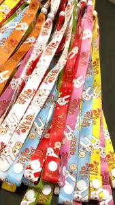 สายคล้องแมสก์ ลายการ์ตูน ขนาด1.5cm 1แพ็ค2 เส้น ลายสวยจัดมาเป็นเซ็ทไว้เลือกตามชอบกันเลยผ้าเนียนนุ่มสีสดใส