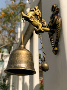 KIRIN Shop Doorbell Hangings Ornaments Hit the Bell Shop Door Glass Cast Iron Door Hanging Wind Chimes Entrance Bell