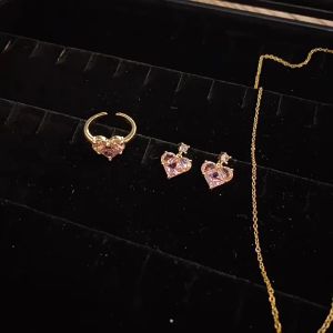 CAMI-HWE5280 Anting-Anting Wanita Ravchel Heart Pink Anti Karat