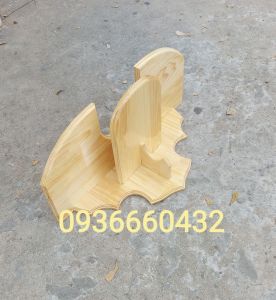 Kệ thờ gỗ thông 3 tầng (ngang 60cm rộng 30cm) thấp ở giữa - kệ thờ công giáo có nhiều kt 50cm 60cm 70cm 80cm