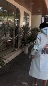 Áo mưa thời trang có khoá kéo tiện lợi hình gấu Nice thiết kế mới nhất - Áo mưa măng tô 1 người đi xe máy đi xe đạp hàng cao cấp