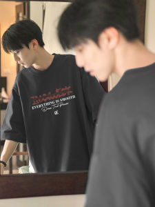 เสื้อยืดแขนสั้นผ้าฝ้ายแท้สไตล์อเมริกันสำหรับผู้ชาย ทรงหลวม ลำลอง ฤดูร้อน 2025 ใหม่ 5 ครึ่งแขน เสื้อตัวบน