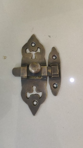 Kunci Pintu Rumah Kuningan Elegan Slot Modern