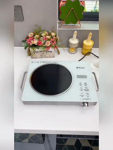 KONIG เตาไฟฟ้า เตาแม่เหล็กไฟฟ้า  กำลังไฟแรงสูง ระบบทัชสกรีน ทำความสะอาดง่าย เตาไฟฟ้าเซรามิค