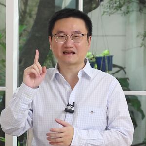 Deep Sleep สเปรย์น้ำมันหอม 8 ชนิด ตัวช่วยหลับลึก ผ่อนคลาย กลิ่นหอม ยาวนาน สมุนไพร การจัดส่งจาก UK ถูกนำเข้าจาก Mor Bank